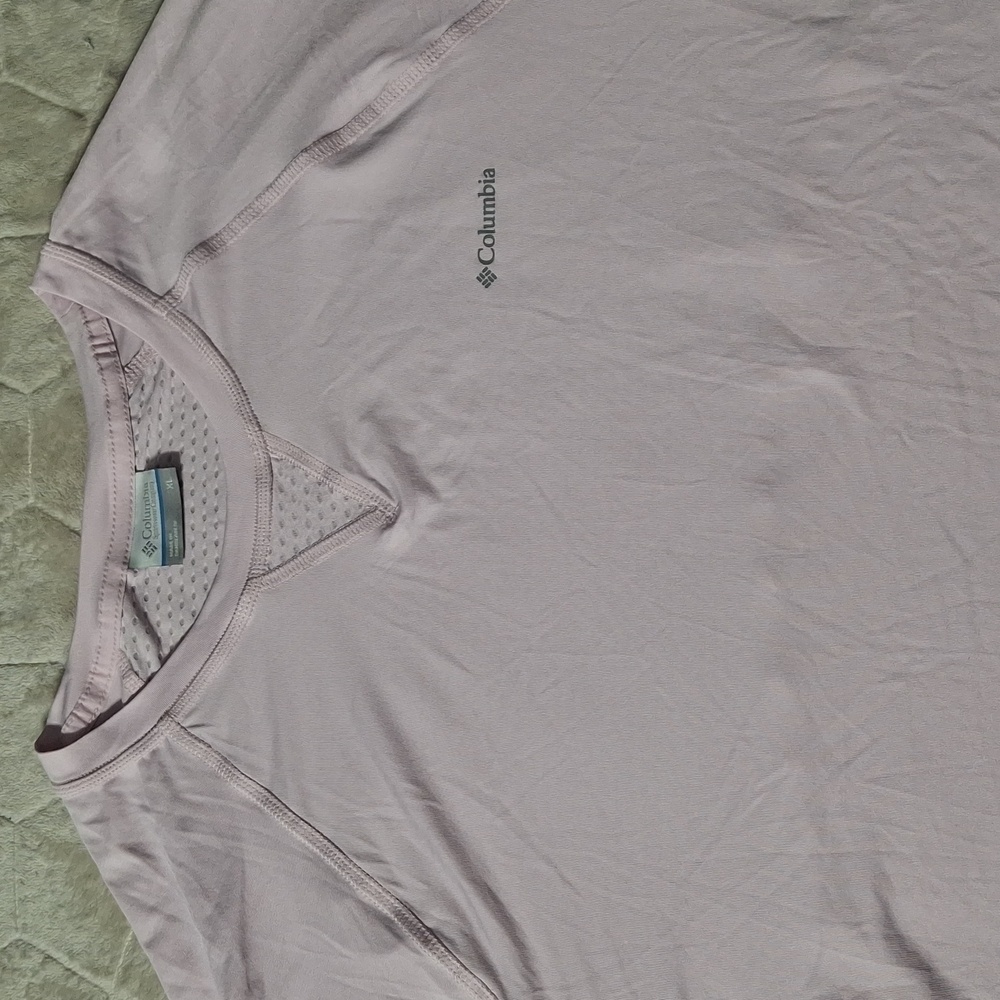 Columbia Women's Light Pink Short Sleeve Tee